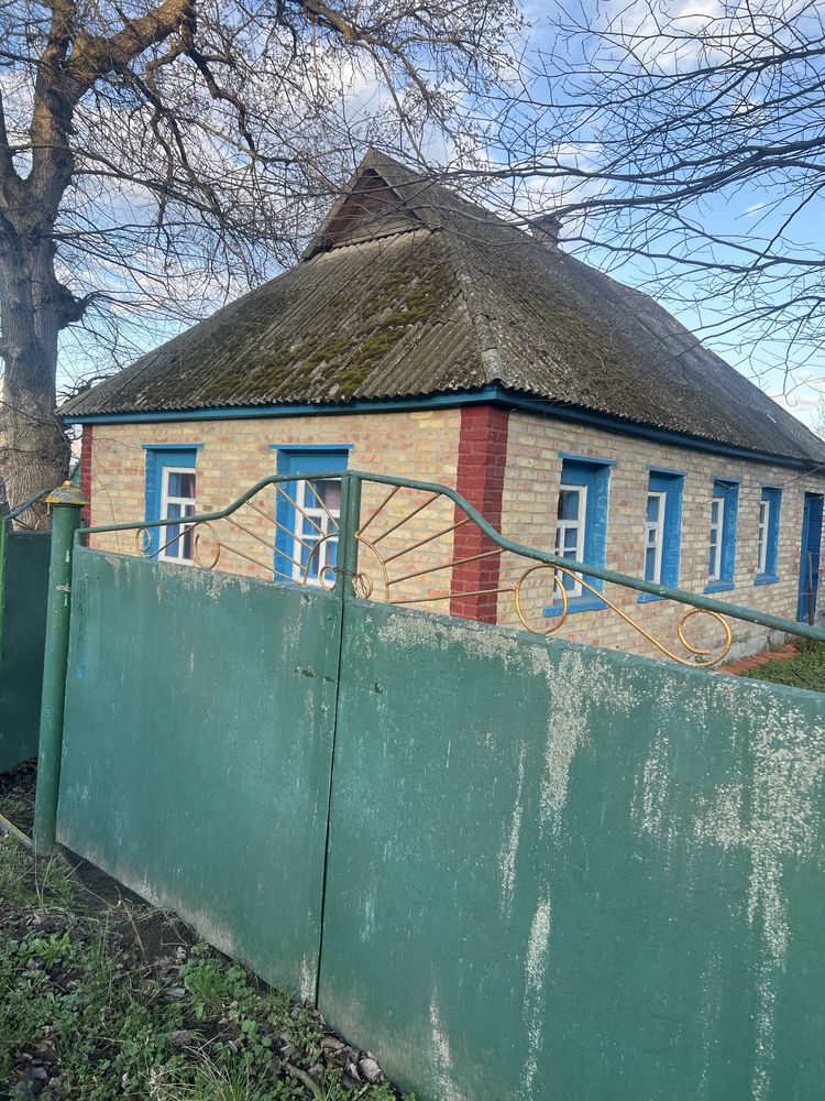 Продається будинок в с.Млієв, до м.Городища 5 км.