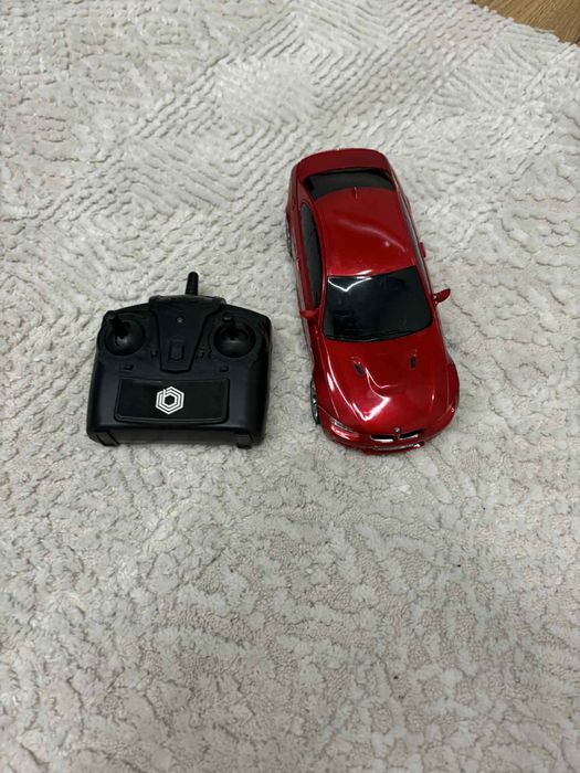 Samochod zdalnie sterowany