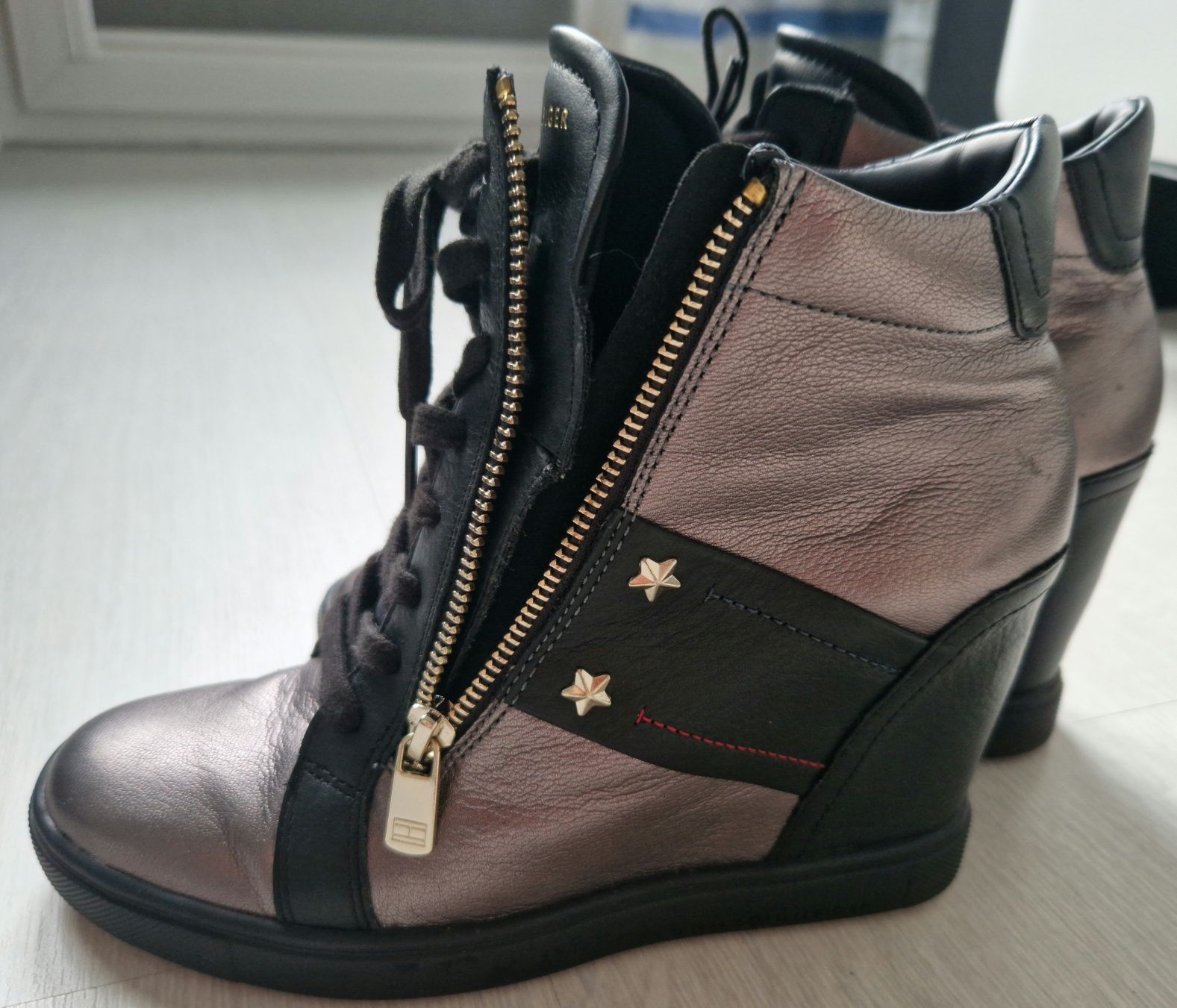 Botki Tommy Hilfiger r.39 Jak Nowe