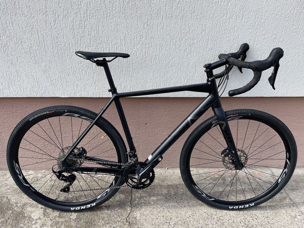 Gravel Orbea Terra, Shimano 105, hydraulika