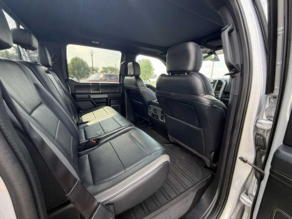 Ford F-150 Raptor SuperCrew      2018