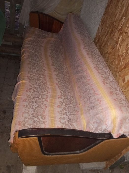 Диван раскладной.