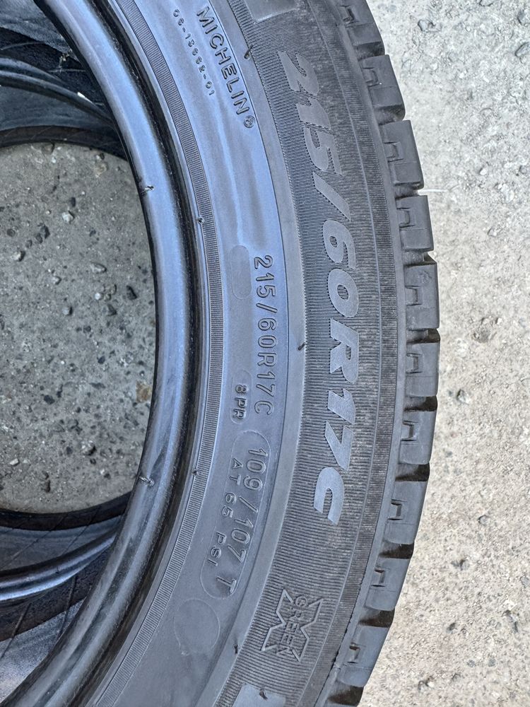 215/60R17C 109/107T Michelin Agilis