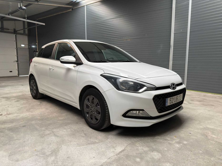 Hyundai i20 Comercial Impecável