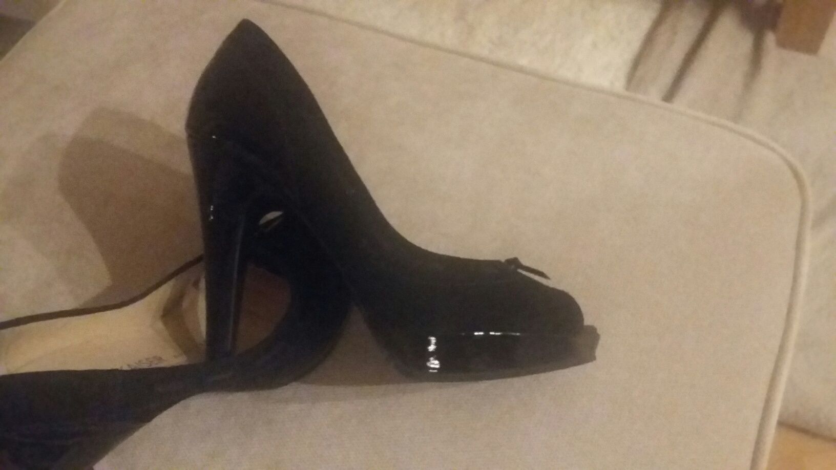 Buty Peter Kaiser r.36 na lekkim koturnie
