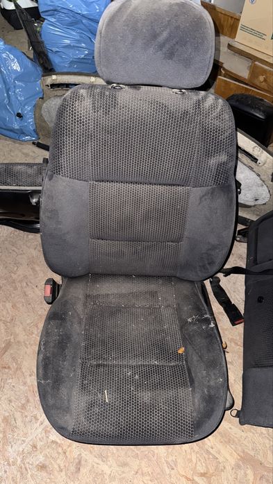 Komplet foteli Opel Vectra B