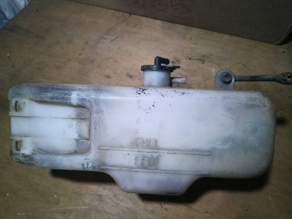 Бачёк расширительный Denso Бачок розширювальний Тойота  16470-17061