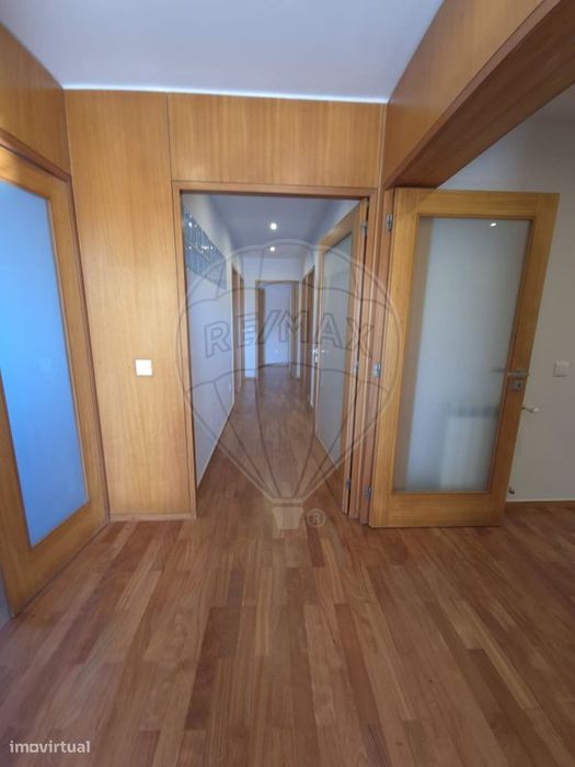Apartamento T3 para arrendamento