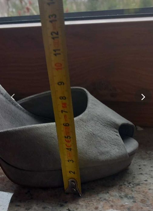 Eleganckie buty damskie zamszowe na słupku Next 38