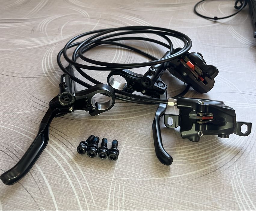 Гальма Shimano mt200