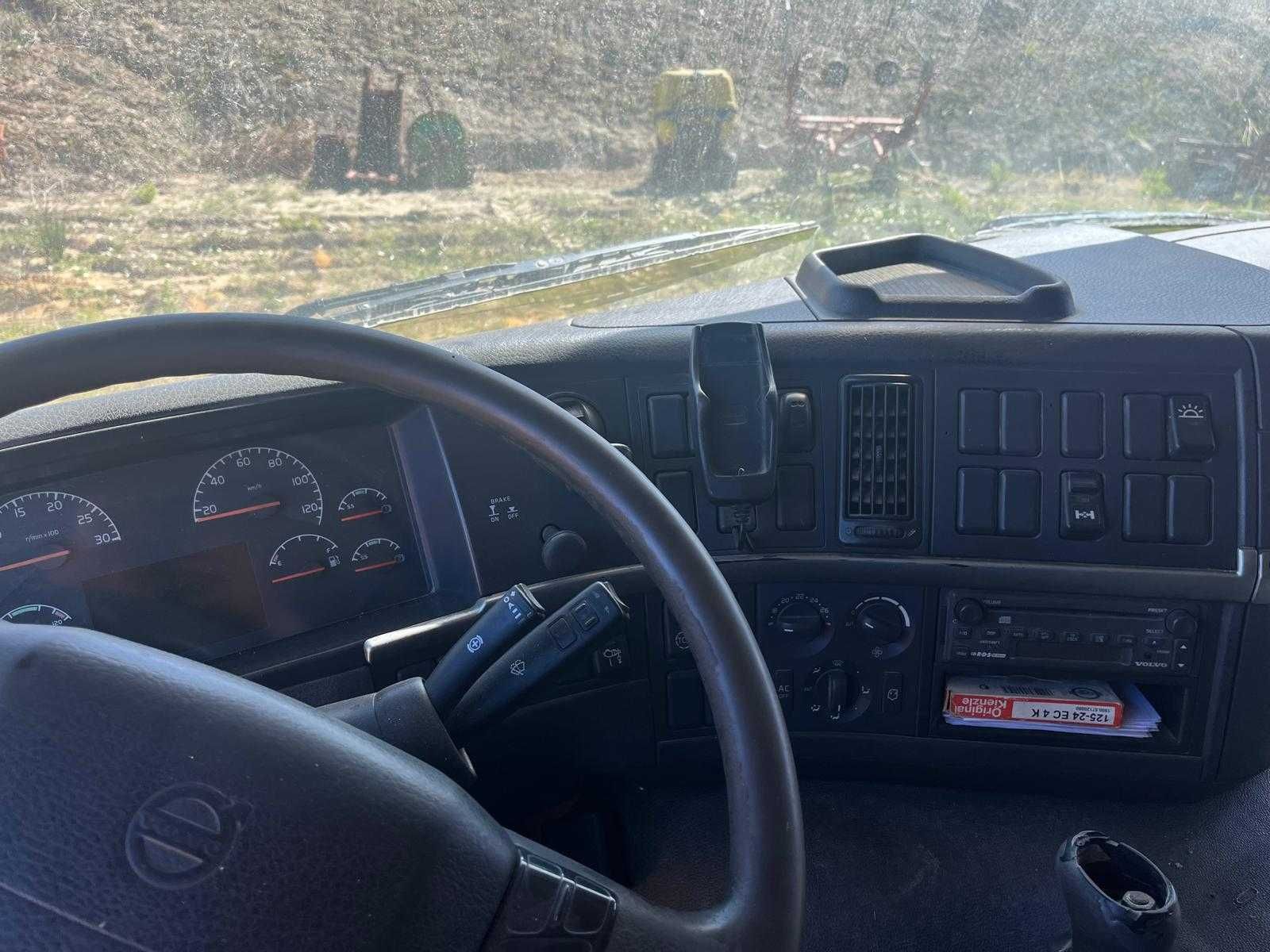 VOLVO FM9 usada para venda