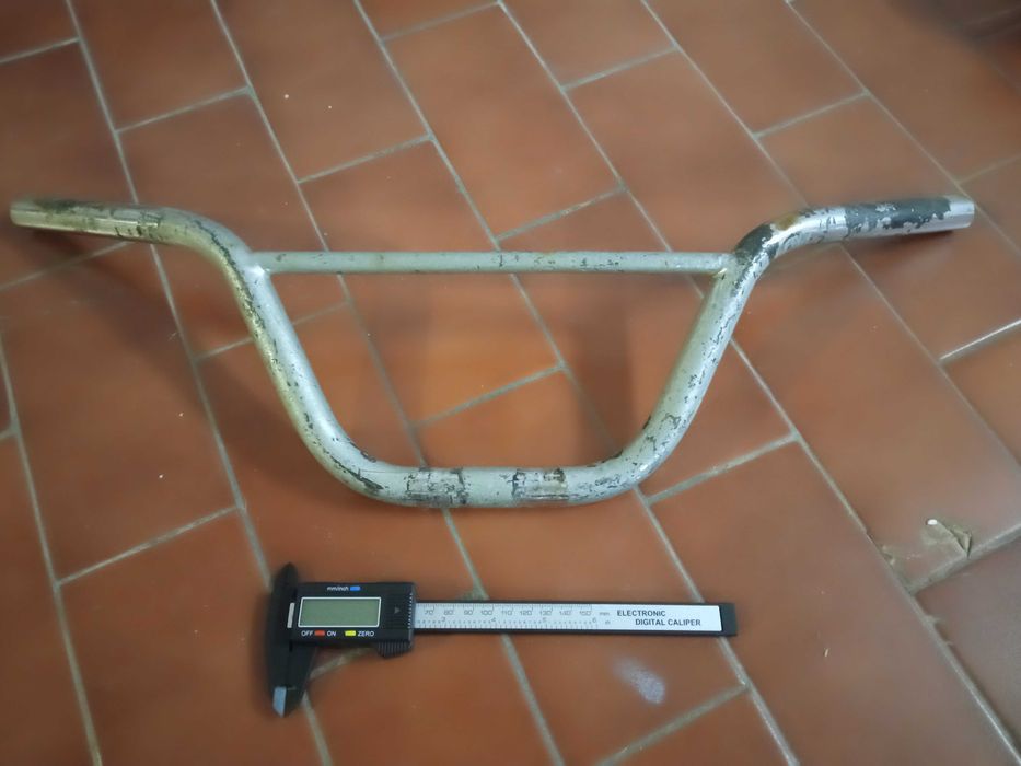 Guiador de motorizada antiga
