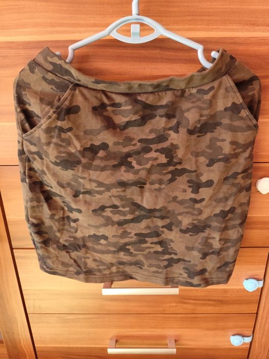 Spódnica ołówkowa motyw moro L