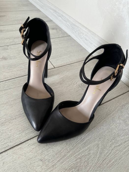 Продам жіночі туфлі