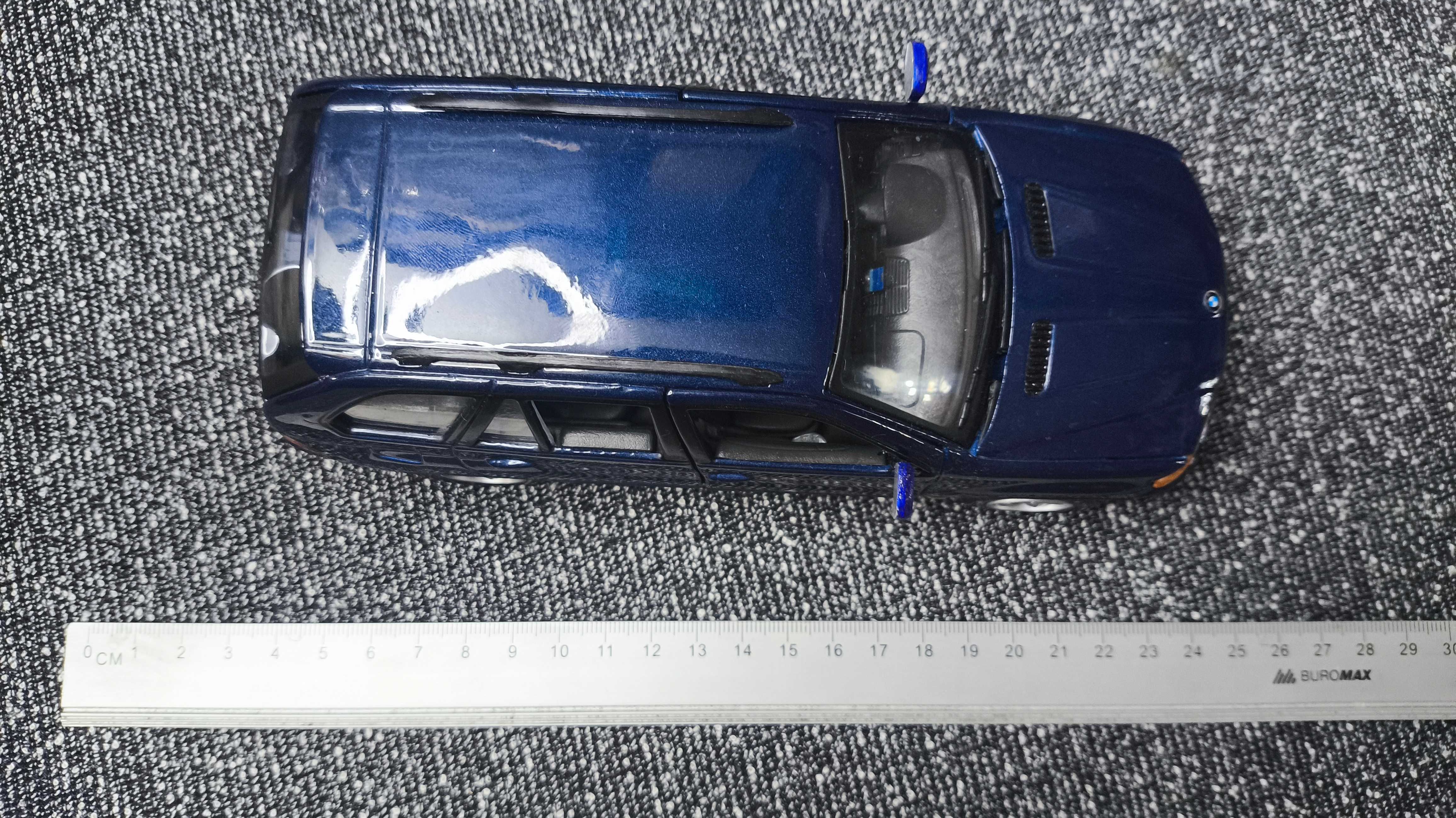 Модель BMW X5 масштаб 1:24 Bburago