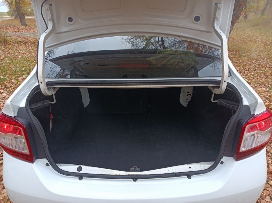 Продам Рено логан 2