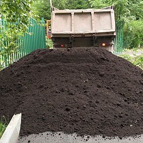 Чорнозем, шлак, щебінь, пісок, відсів, глина, перегній,вивіз сміття.