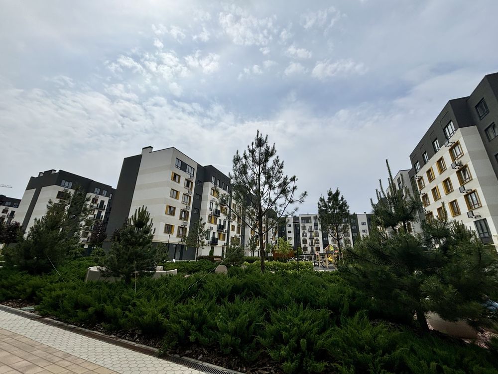 Продам квартиру з новим ремонтом ЖК Молодість.