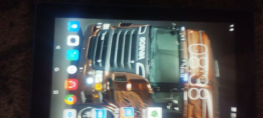 Планшет леново..