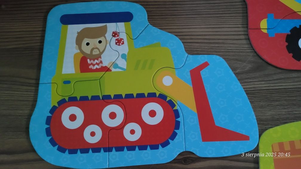 Puzzle progresywne czyczu pojazdy na budowie plus gratis 4 książeczki