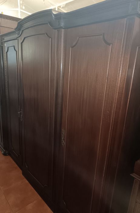 Guarda fatos roupeiro 3 portas