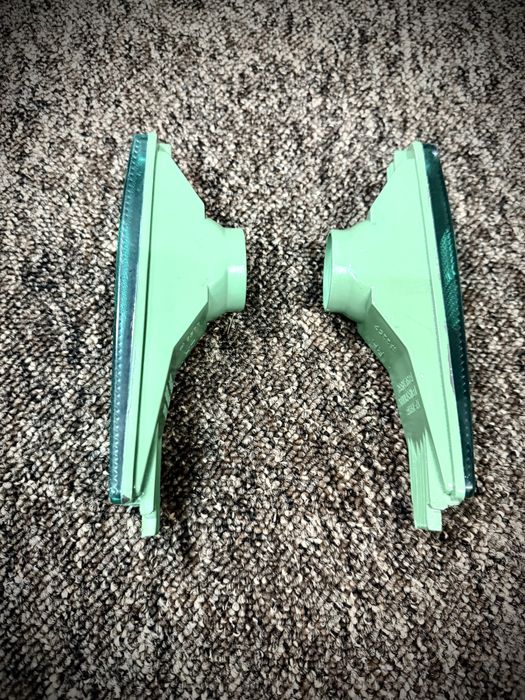 Nowe, customowe zielone kierunkowskazy Vw Golf mk2.cena za pare.