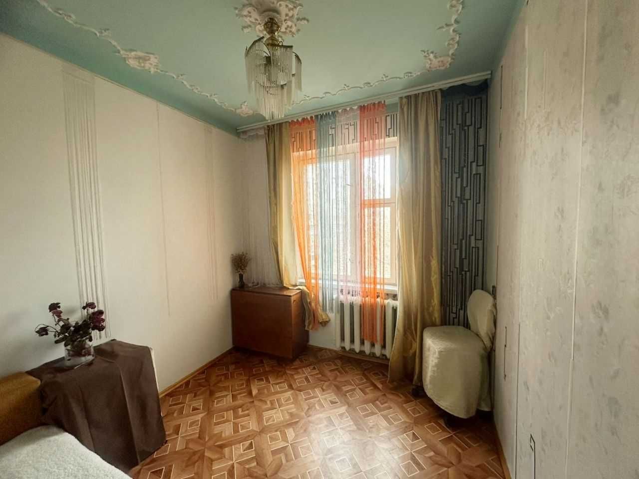 Продам трехкомнатную квартиру г. Одесса Таирово
