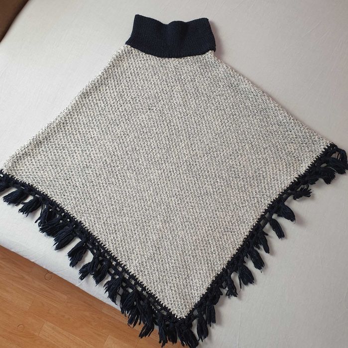 Вязаное пончо , накидка  теплое