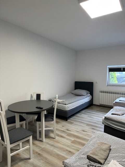 Hostel Adabet – POKOJE "STANDARD" ul. Młyńska 22B