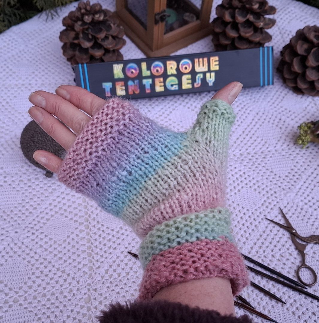 Mitenki "Pastele" handmade . Nr MP 1. Wełna 76 %.