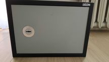 Stary sejf gabinetowy T6-3