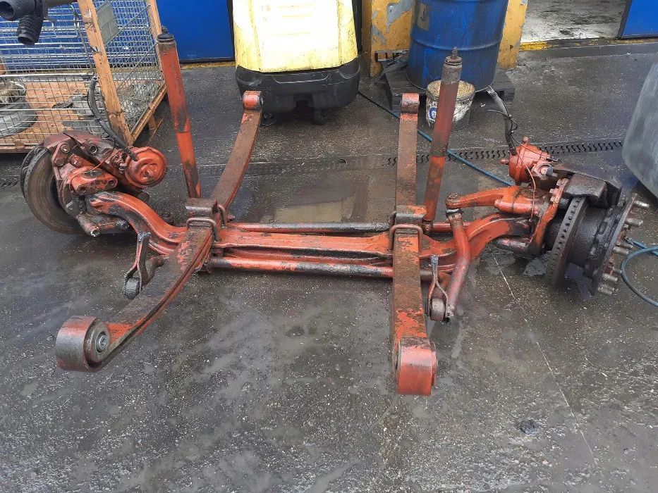 Iveco Eurotech !! Przednia belka zawieszenia ! BELKA PRZÓD !!