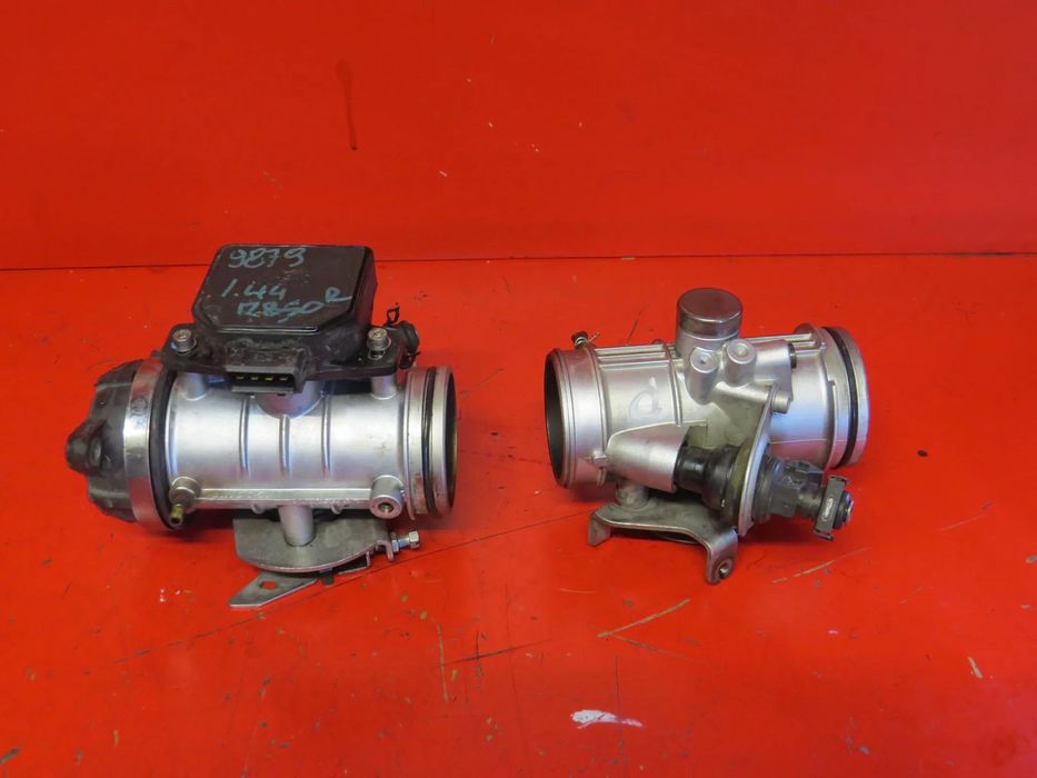 BMW R850R R 850 R 850R 1100 1150 rt gs przepustnica przepustnice lewa prawa