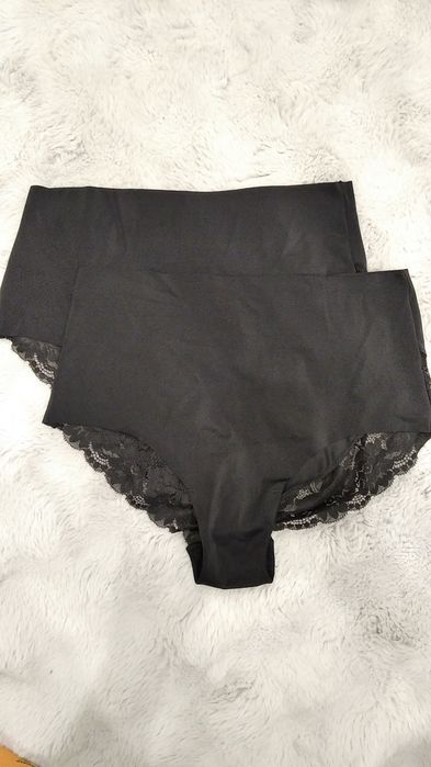 Majtki damskie czarne ściągające