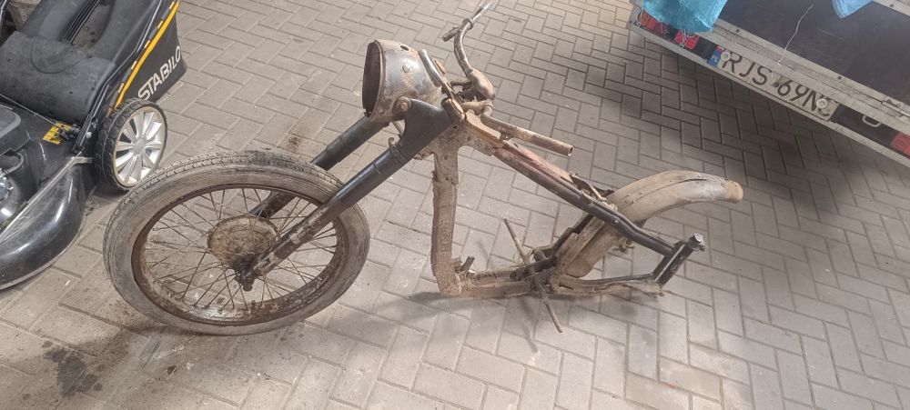 IŻ 49 przód, rama DKW