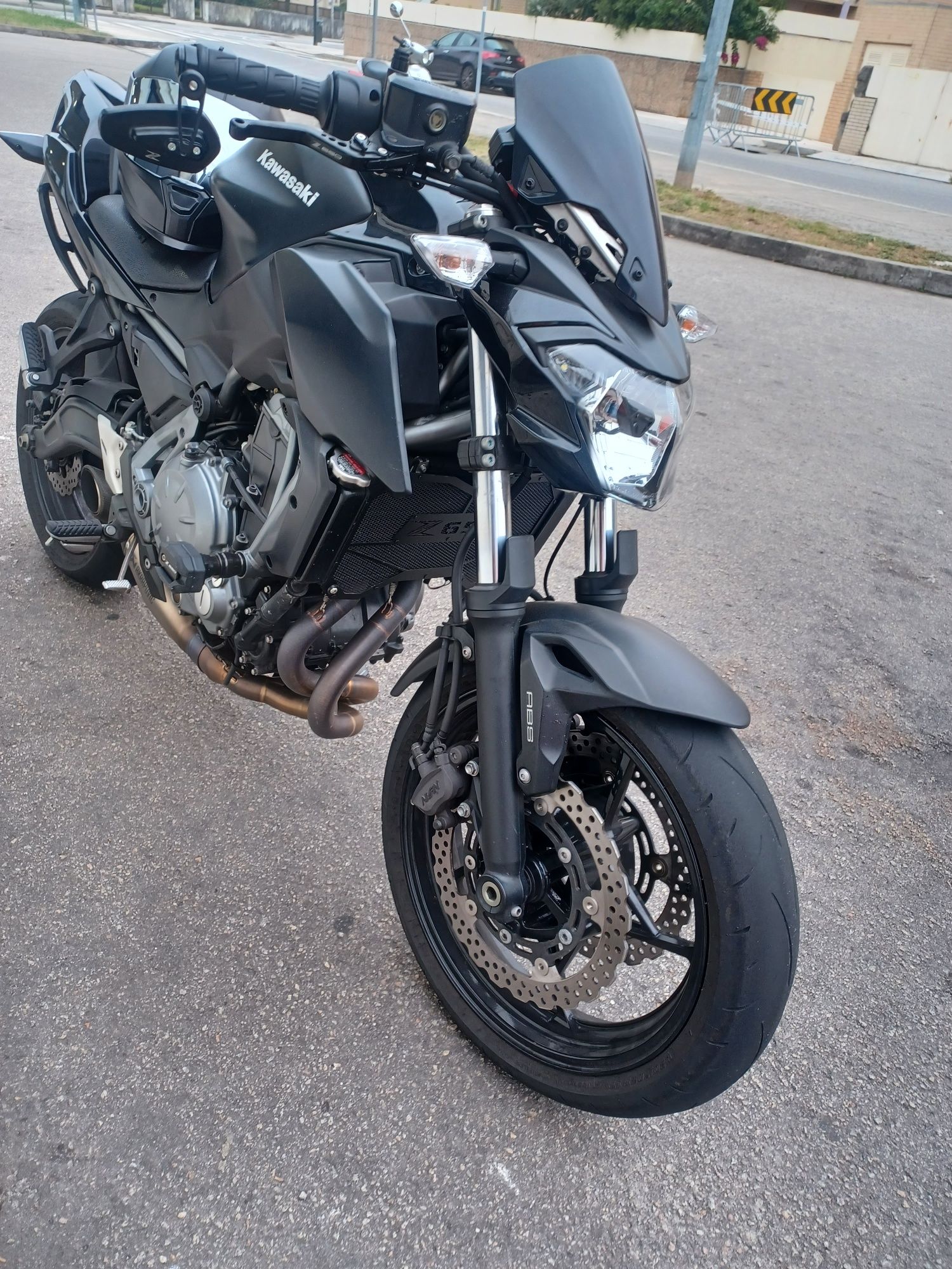 Kawasaki z650 performance