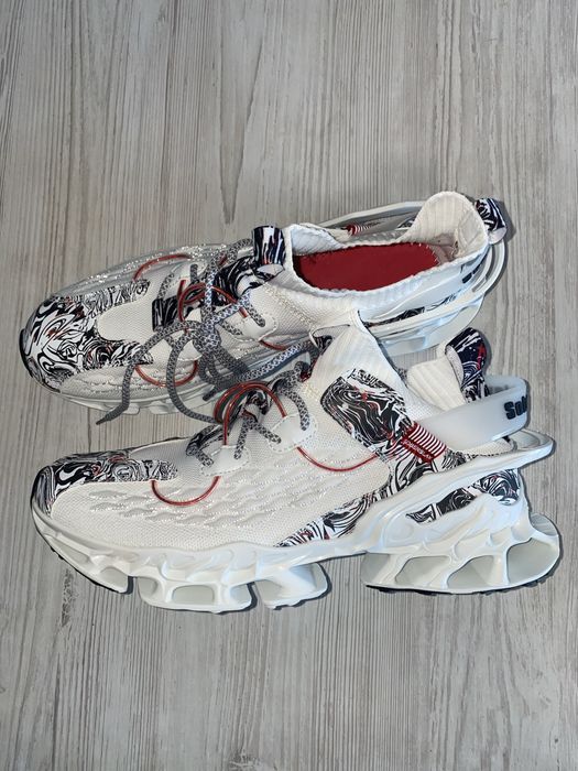 Кросівки чоловічі