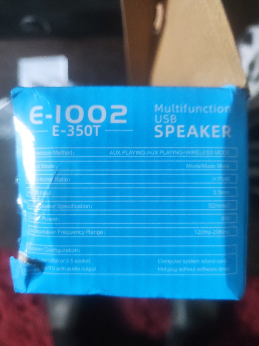 Coluna portátil com Bluetooth