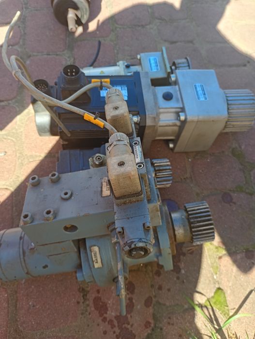 Servomotor  silnik napęd