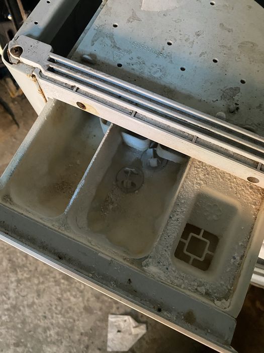 Стиральная машина INDESIT WISL 83