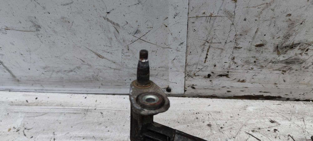 VW Volkswagen Golf IV Silniczek Mechanizm Wycieraczek Przód