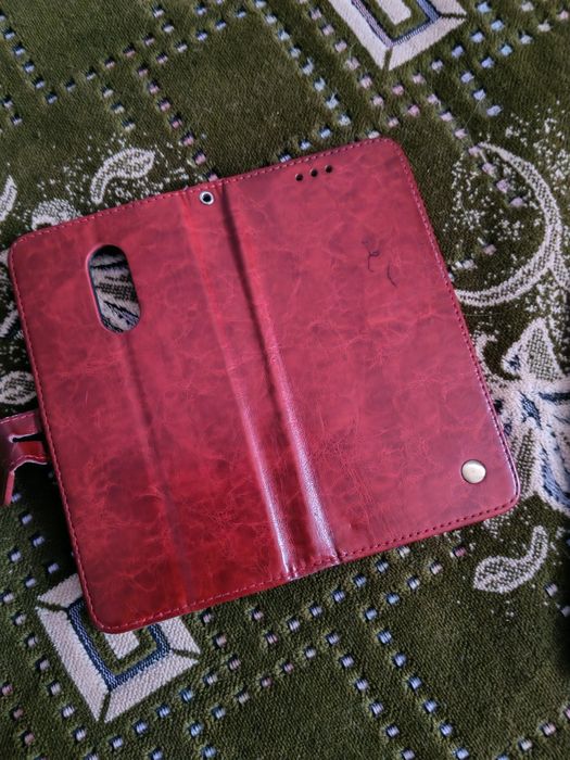 Продам телефон  Redmi5 Plus