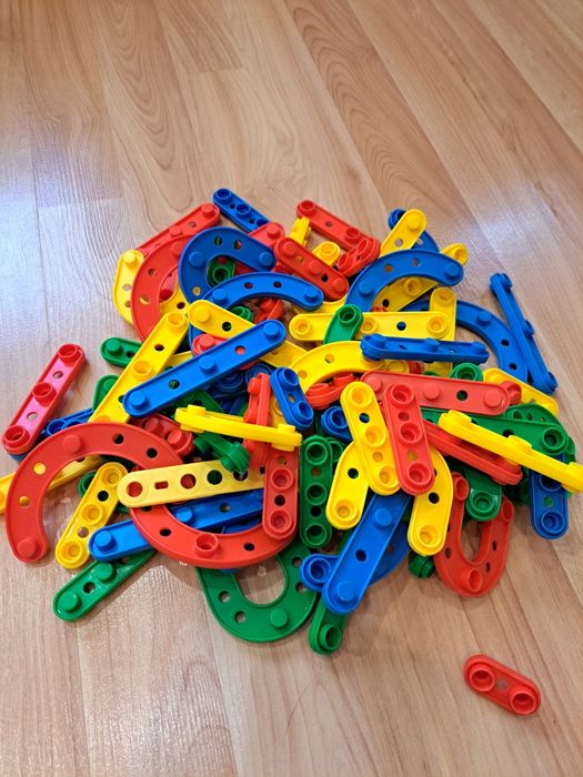 Конструктор дитячий