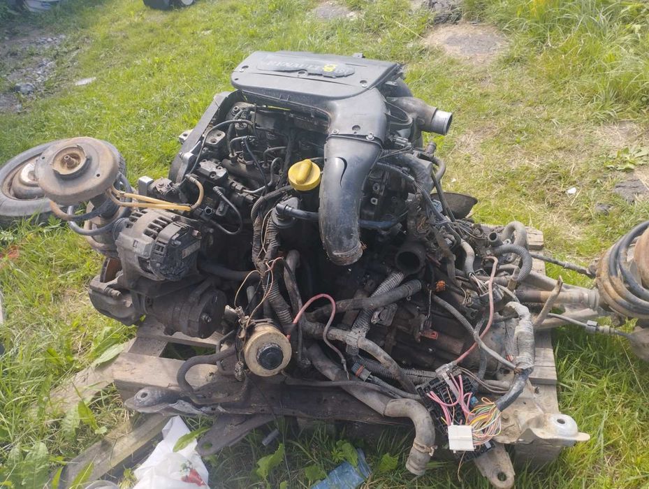 Двигун рено сценік 1