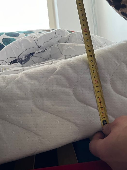 Sprzedam łóżko z materacem