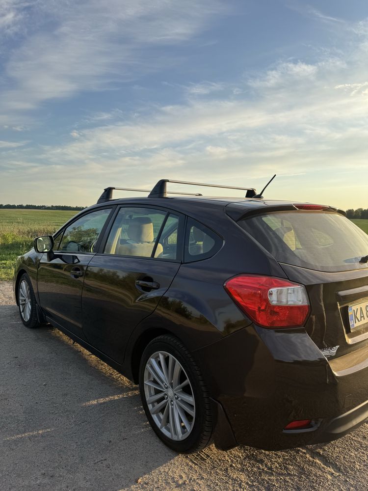 Продам Subaru Impreza 2012, 2.0 бензин