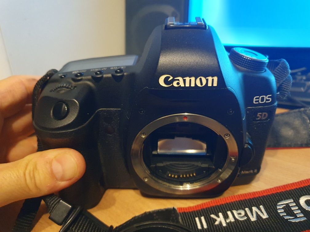 CANON 5D MARK II ( na ostatnim zdjęciu spis rzeczy innych na sprzedaż)