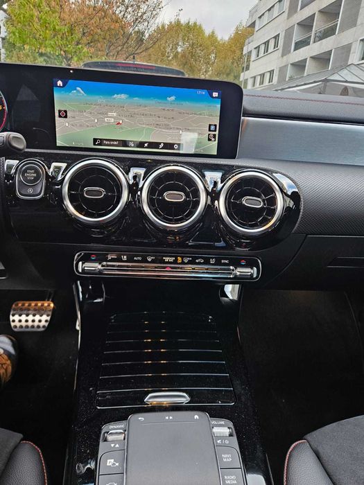 Mercedes-Benz CLA 180d AMG