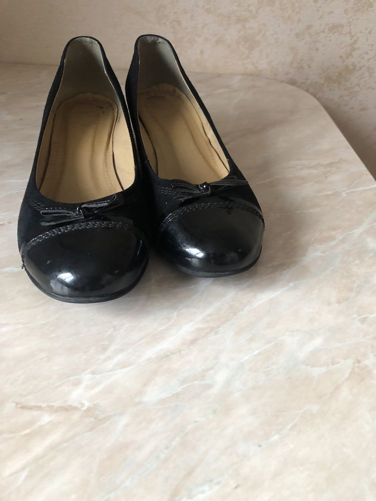 Туфлі чорні замшеві 39