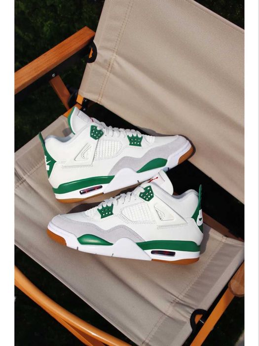Buty-koszykówki-Jordan 4 RetroSBPineGreen R.37.5